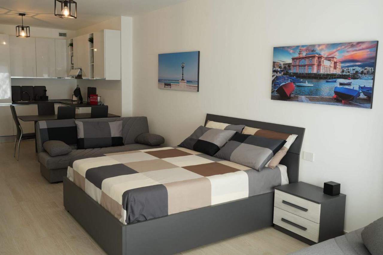 Homega - City Center New Apartment Bari Exterior foto