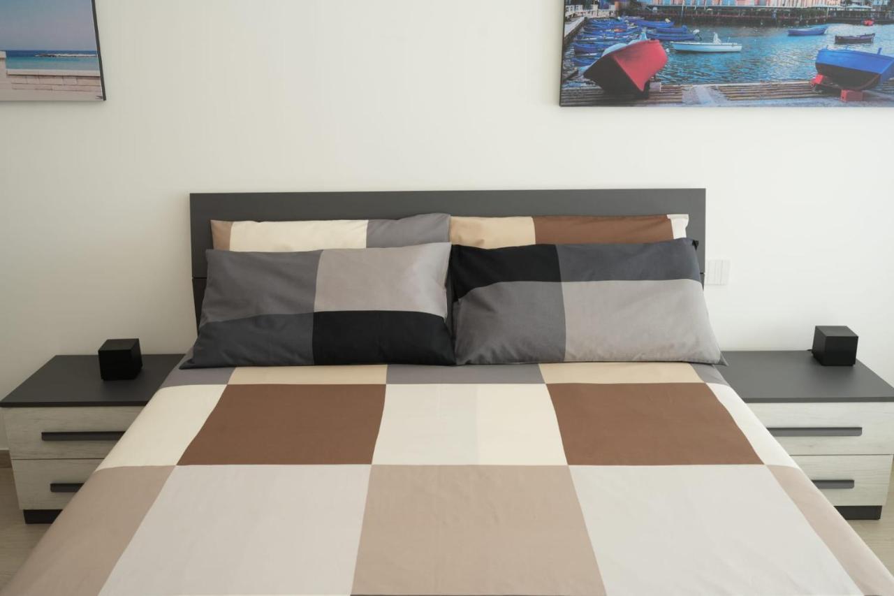 Homega - City Center New Apartment Bari Exterior foto