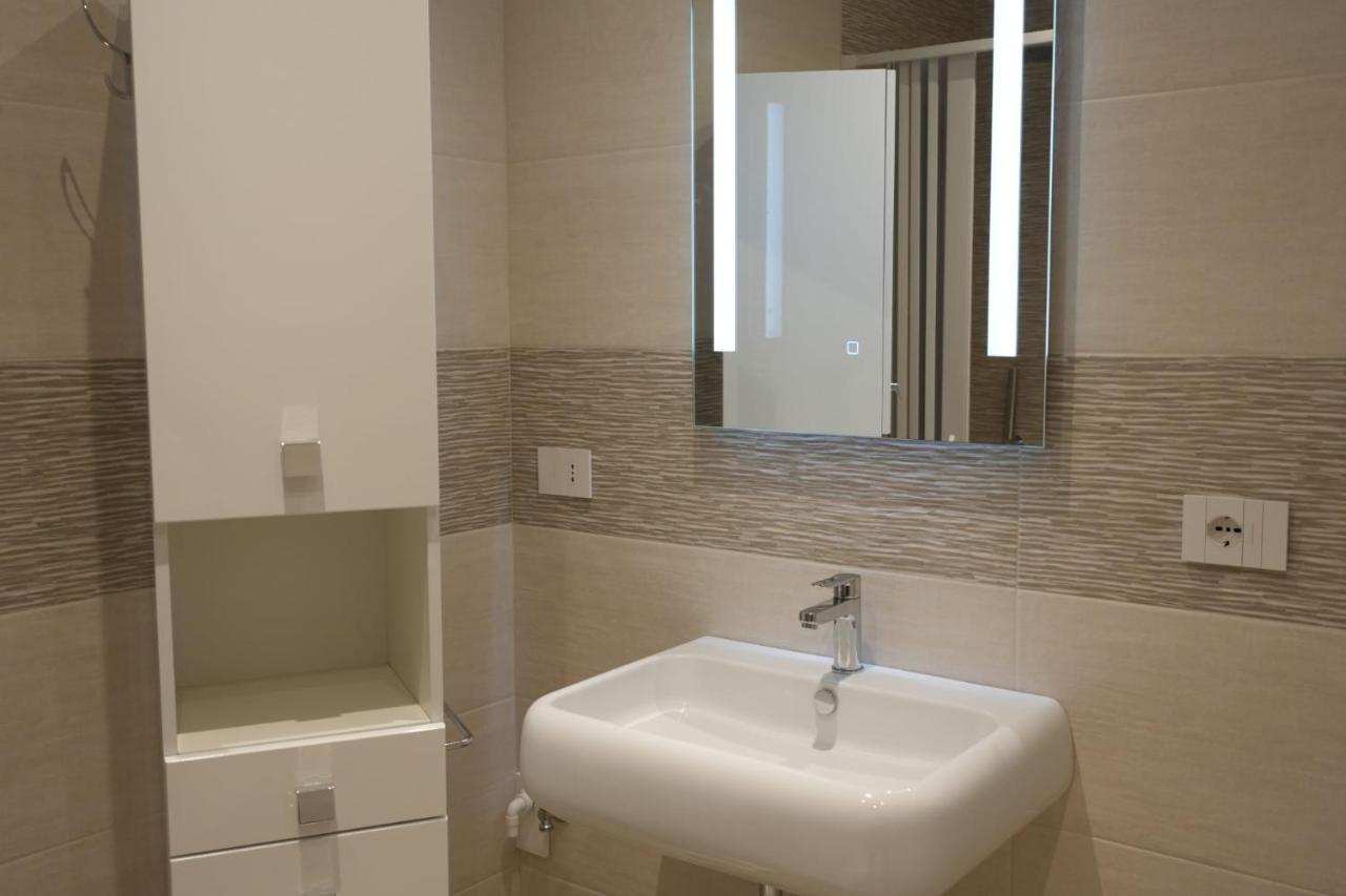 Homega - City Center New Apartment Bari Exterior foto